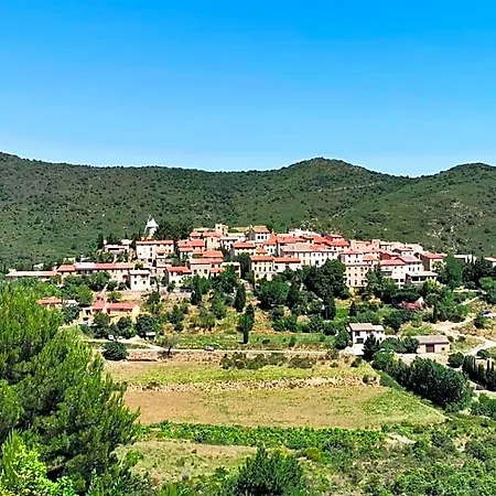Les Trois Chemins Bed & Breakfast